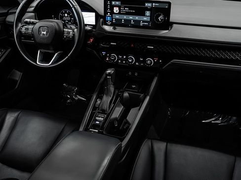 Used 2023 Honda Accord Touring image 27