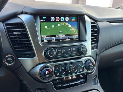 Used 2020 Chevrolet Suburban Premier w/ Max Trailering Package AWD/4WD image 17