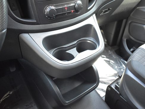 Used 2020 Mercedes-Benz Metris image 65
