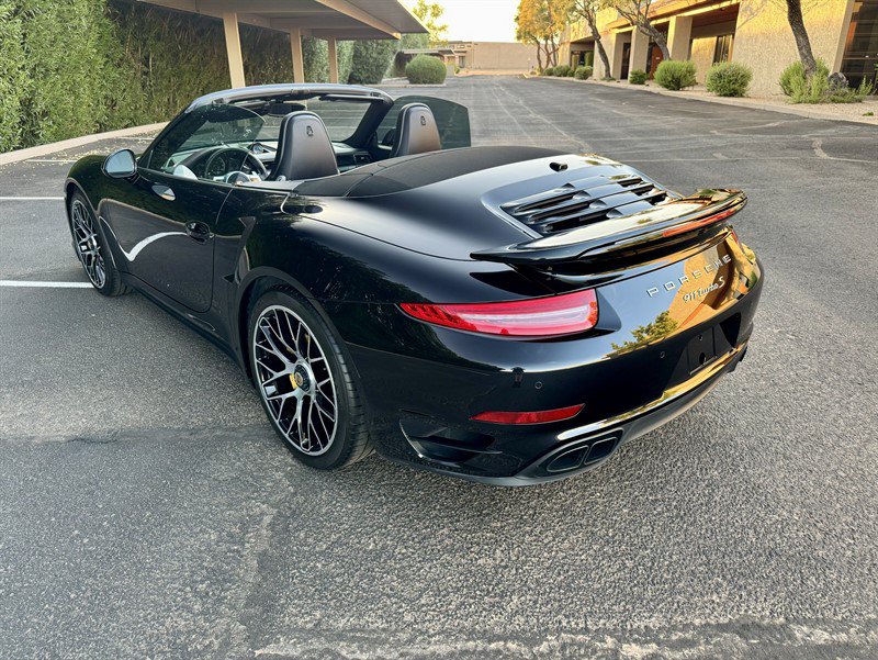 Used 2015 Porsche 911 Turbo S w/ High-end Infotainment Package AWD/4WD image 12
