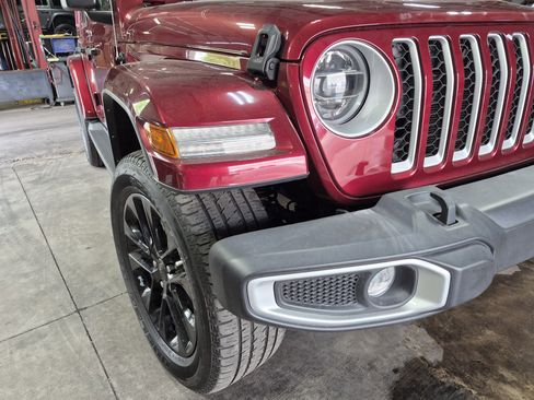 Used 2021 Jeep Wrangler Sahara w/ Cold Weather Group image 24