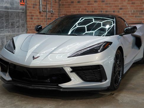 Used 2021 Chevrolet Corvette Stingray Preferred Cpe w/ 2LT image 8