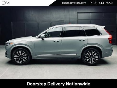 Used 2024 Volvo XC90 T8 Plus AWD/4WD image 3