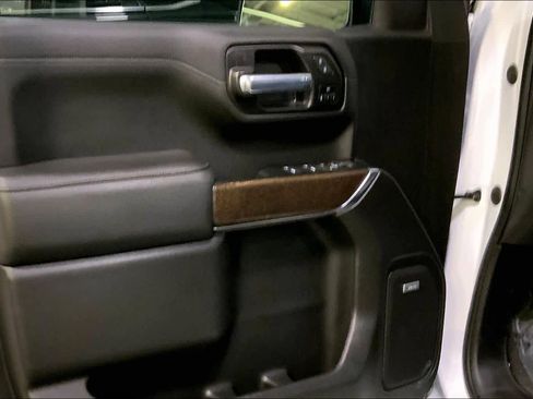 Used 2021 GMC Sierra 1500 Denali w/ Denali Ultimate Package image 22