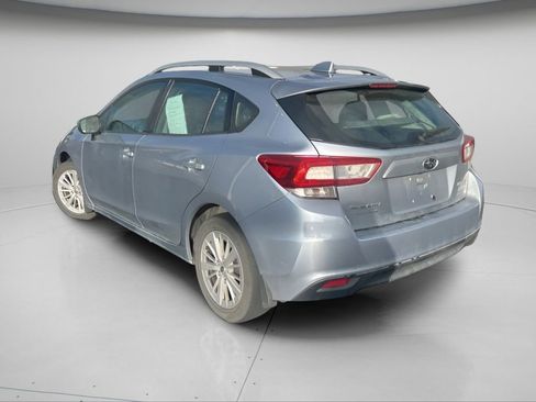 Used 2017 Subaru Impreza 2.0i Premium image 6