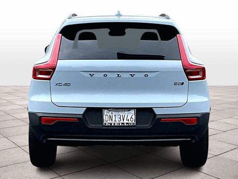 Used 2026 Volvo XC40 B5 Plus w/ Protection Package Premier image 6