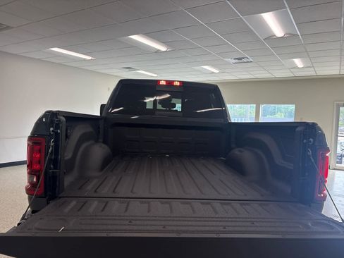 New 2026 RAM 2500 Tradesman AWD/4WD image 9