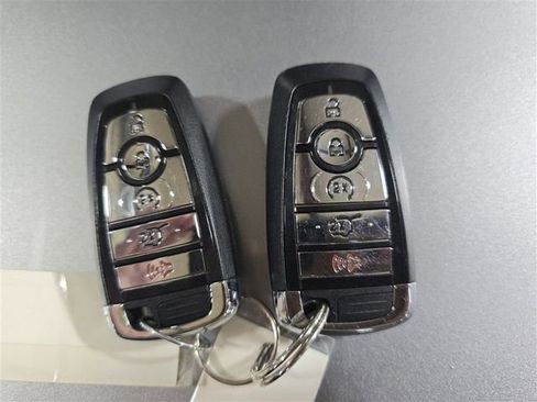 Used 2022 Lincoln Nautilus Black Label image 22