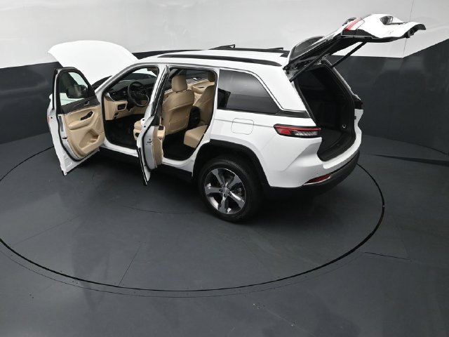 New 2026 Jeep Grand Cherokee Limited AWD/4WD image 28