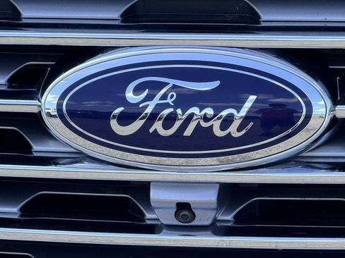 Used 2024 Ford Edge Titanium w/ Equipment Group 301A AWD/4WD image 9
