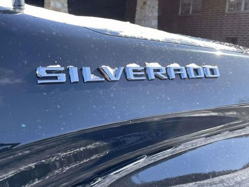 Used 2022 Chevrolet Silverado 1500 LT image 10