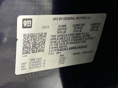 Used 2024 Cadillac Escalade Sport Platinum w/ LPO, ONYX Package image 36