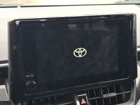 Used 2026 Toyota Corolla LE FWD image 12