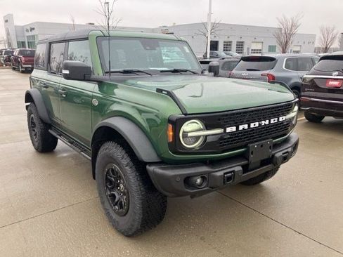 Used 2023 Ford Bronco Wildtrak AWD/4WD image 3