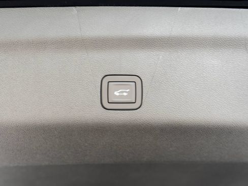 New 2026 GMC Yukon XL AT4 Ultimate AWD/4WD image 35