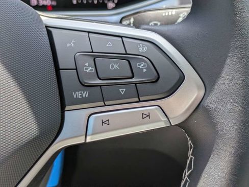 New 2026 Volkswagen Taos SE FWD image 26