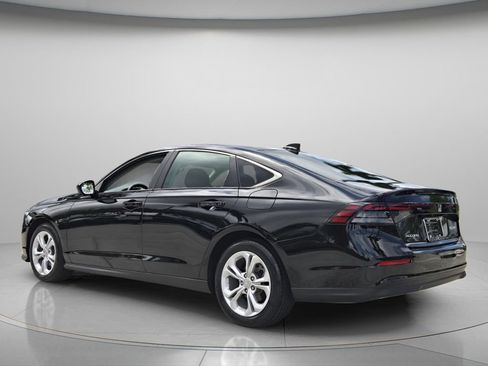 Used 2025 Honda Accord LX image 8