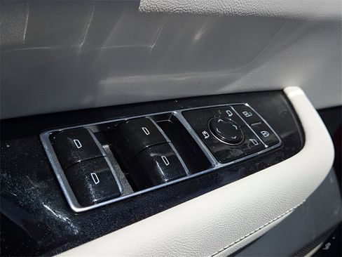 New 2026 Cadillac Vistiq Sport image 23