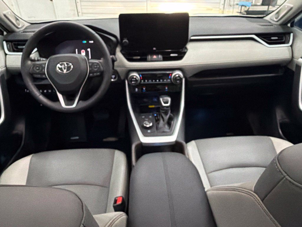 Used 2023 Toyota RAV4 Limited AWD/4WD image 26