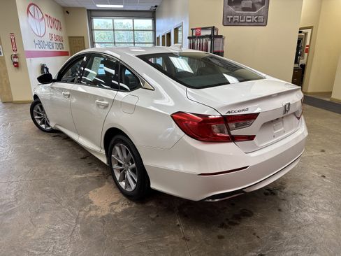 Used 2021 Honda Accord LX image 9