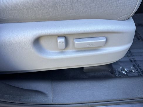 Used 2021 Honda Pilot Elite image 18