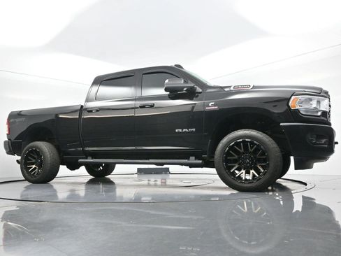 Used 2022 RAM 2500 Big Horn w/ Level A Equipment Group AWD/4WD image 42