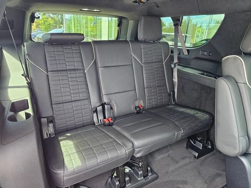 New 2026 Cadillac Escalade ESV Platinum Sport AWD/4WD image 13