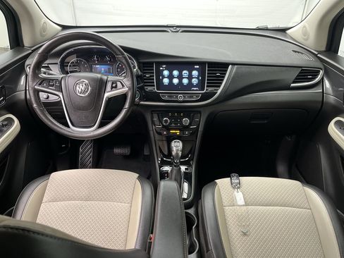 Used 2019 Buick Encore Preferred image 4