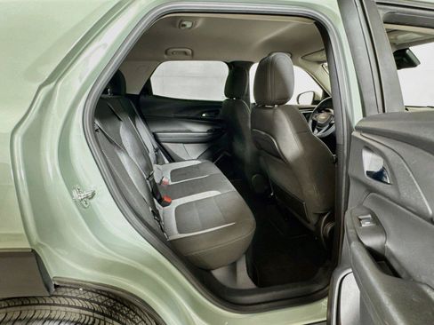 Used 2025 Chevrolet TrailBlazer LT FWD image 22