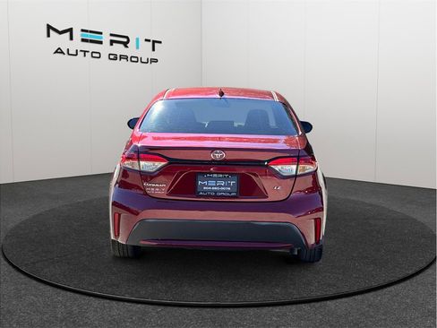 Used 2022 Toyota Corolla LE image 8