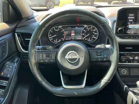 Used 2023 Nissan Rogue SL w/ SL Premium Package FWD image 18