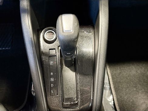 Used 2022 Nissan Kicks S image 13