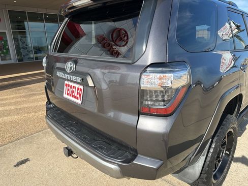 Used 2021 Toyota 4Runner TRD Off-Road image 7