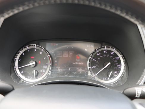 Used 2022 Toyota Highlander XLE AWD/4WD image 34
