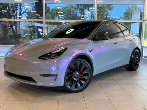 Used 2022 Tesla Model Y Performance AWD/4WD image 1