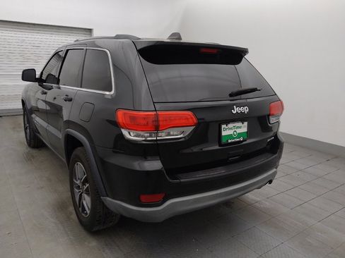Used 2019 Jeep Grand Cherokee Laredo w/ Laredo X Package image 5