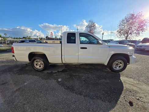 Used 2010 Dodge Dakota ST w/ Extra Security Group image 10