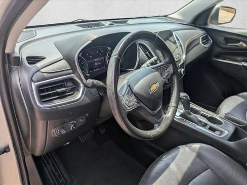 Used 2019 Chevrolet Equinox Premier FWD image 10