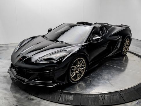 Used 2023 Chevrolet Corvette Z06 image 5