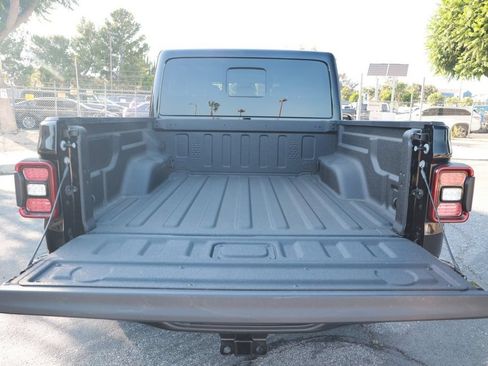 New 2026 Jeep Gladiator Rubicon w/ Steel Power Dome Hood Package AWD/4WD image 34