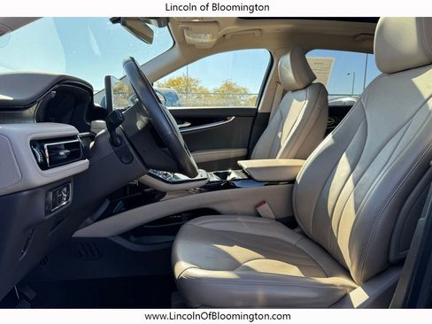 Certified 2022 Lincoln Nautilus Reserve w/ Equipment Group 201A image 25