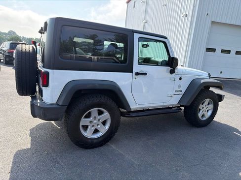 Used 2016 Jeep Wrangler Sport w/ Quick Order Package 24S AWD/4WD image 5