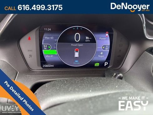 Used 2023 Chevrolet Bolt EUV LT w/ Convenience Package image 11