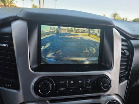 Used 2019 GMC Yukon SLE w/ SLE Value Package image 29