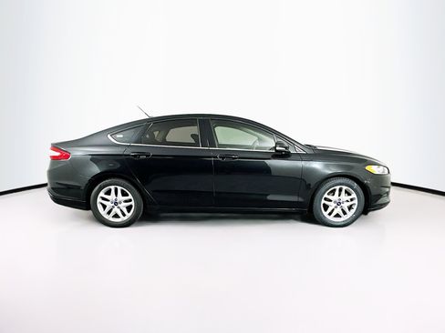 Used 2014 Ford Fusion SE image 10