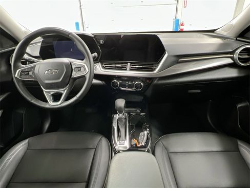 Used 2024 Chevrolet Trax ACTIV w/ Sunroof Package image 10