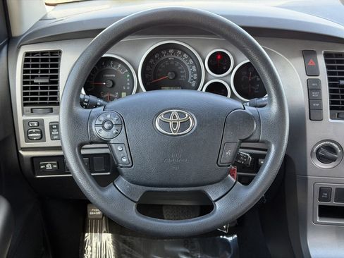 Used 2011 Toyota Tundra 4x4 Double Cab w/ SR5 Pkg image 31