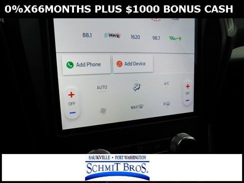 Used 2024 Ford Edge SE w/ Black Appearance Package image 47