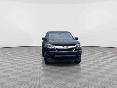 Used 2019 Chevrolet Colorado W/T w/ WT Convenience Package AWD/4WD image 3