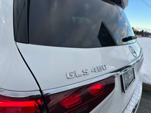 Certified 2024 Mercedes-Benz GLS 450 4MATIC image 10